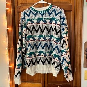 Geometric Patterned Crew Neck Sweater